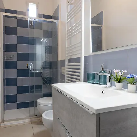 Guesthost - Few Steps From The Tower * Piza