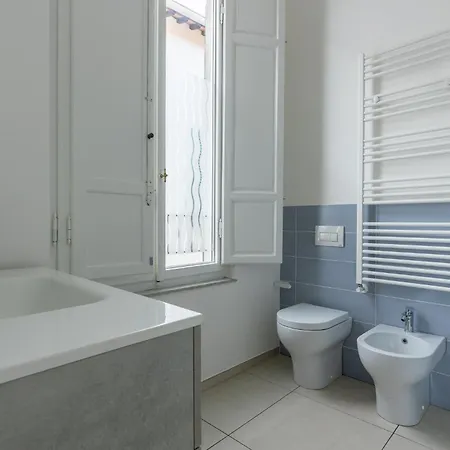 Guesthost - Few Steps From The Tower Piza